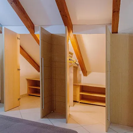 2 Bedroom Cozy In