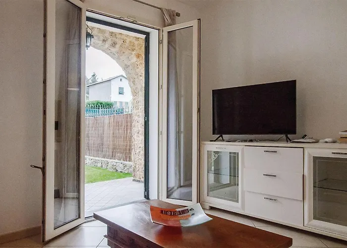Σπίτι διακοπών 2 Bedroom Cozy In