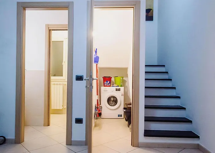 2 Bedroom Cozy In Cisano sul Neva