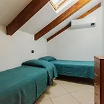 2 Bedroom Cozy In *