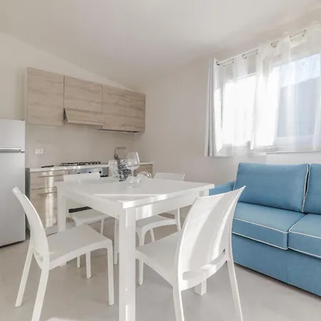 2 Bedroom Cozy In