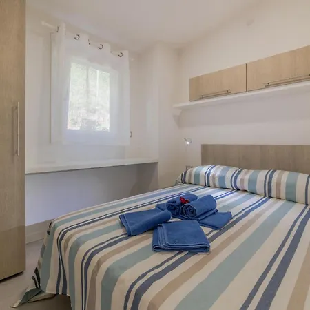 2 Bedroom Cozy In Holiday home