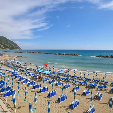 Holiday home 2 Bedroom Cozy In Deiva Marina