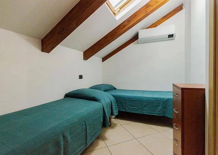 2 Bedroom Cozy In *