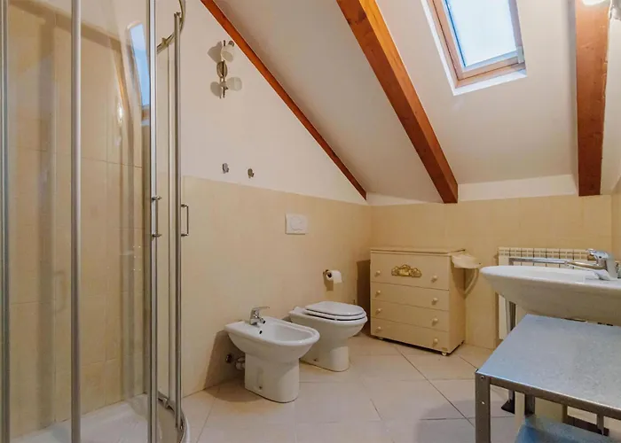 2 Bedroom Cozy In